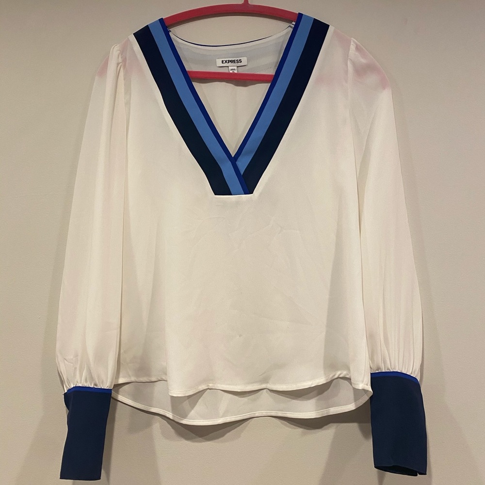 V Neck Express White/Navy Blue Blouse